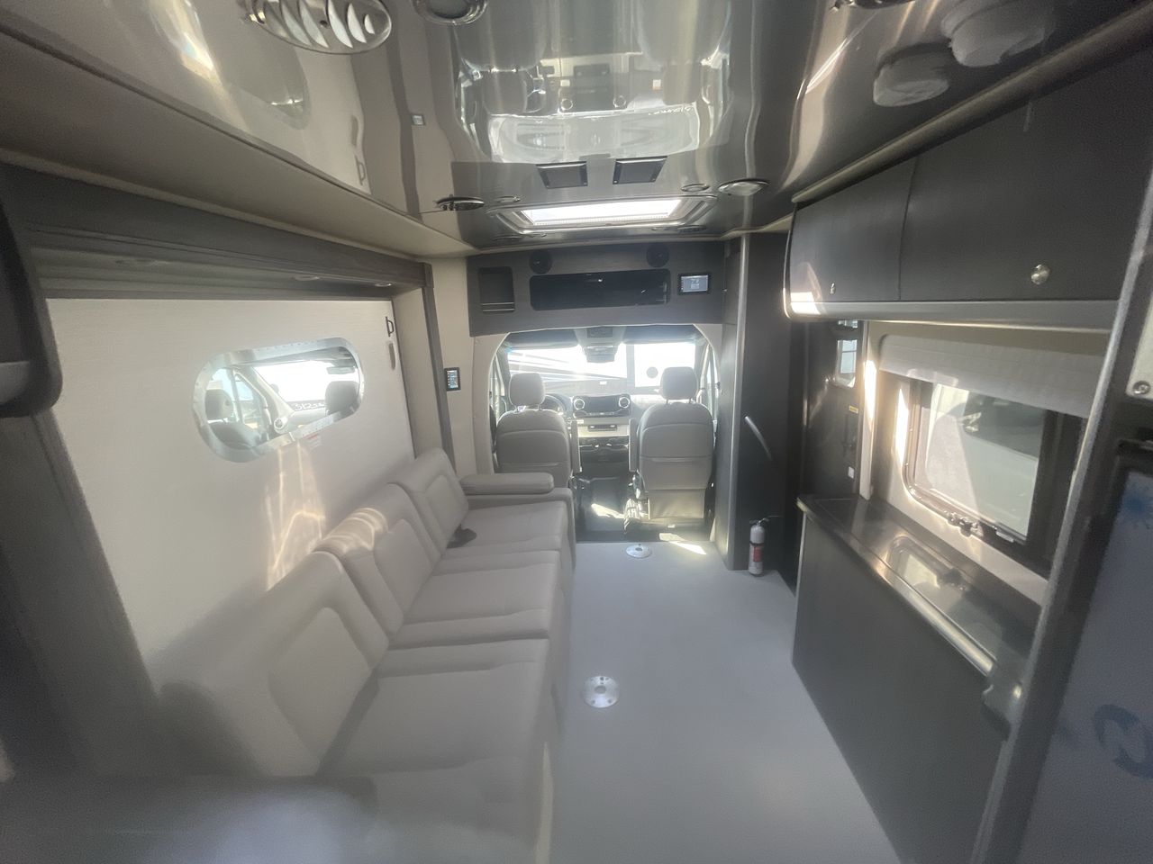 2026 Airstream Murphy Suite Base