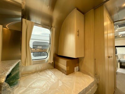 2025 Airstream 25FBT Base