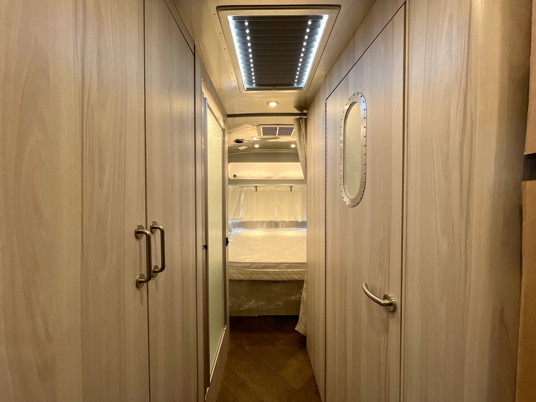 2025 Airstream 30RBQ Base