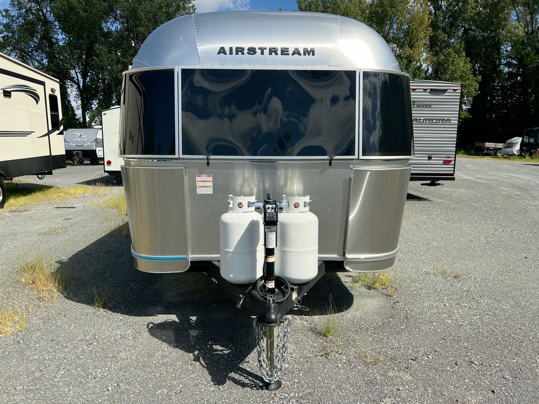 2025 Airstream 25FBQ Base